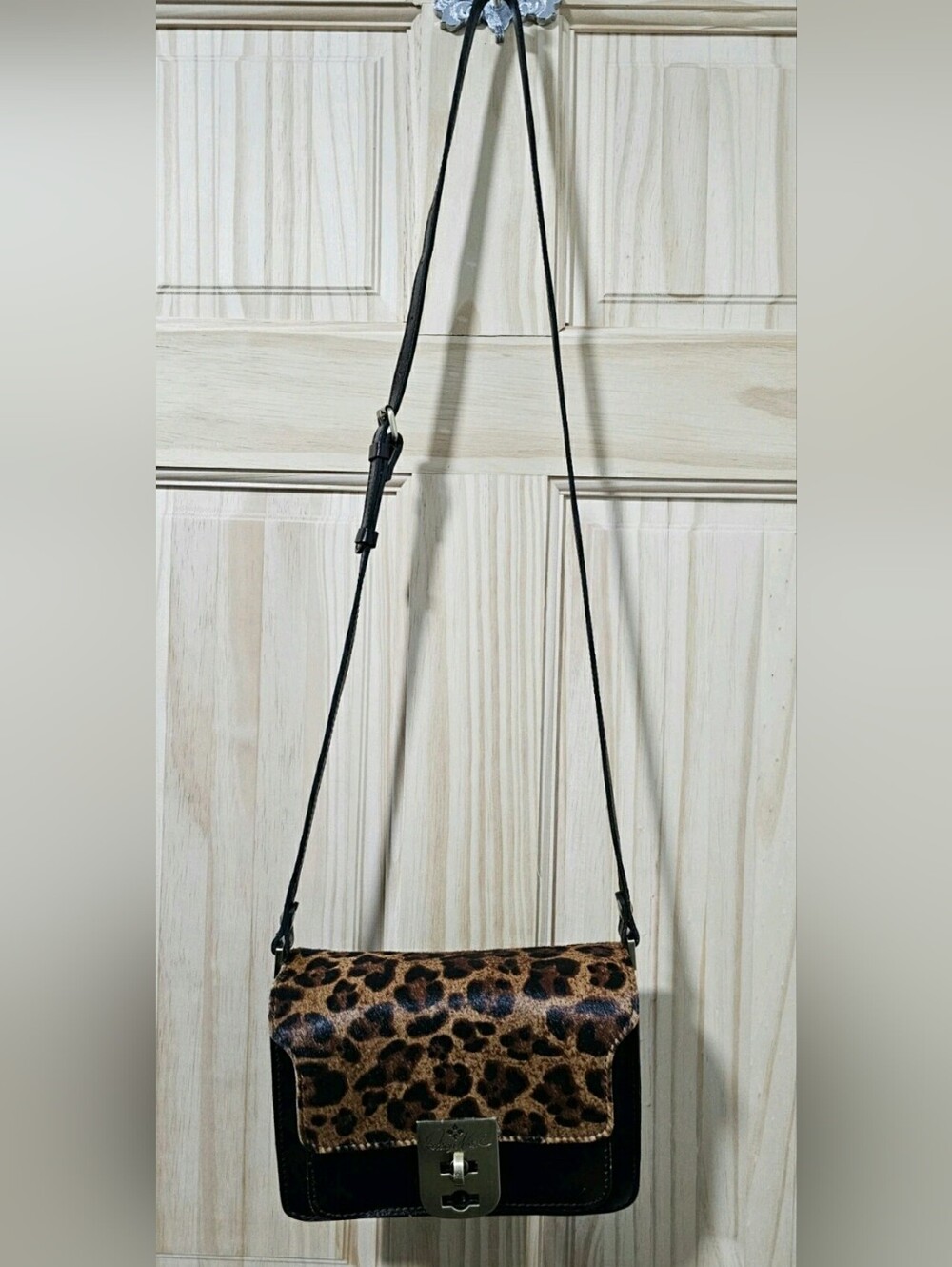 Patricia Nash Leopard Haircalf Crossbody/Shoulder - Picture 2 of 15